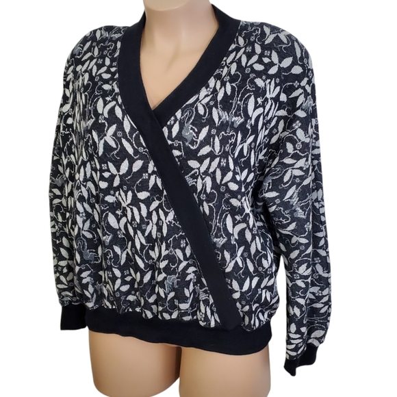 Eccotoo Sweater Womens Plus 3X Black & White Floral Faux Wrap Vintage ~Pre-Owned - Picture 4 of 9